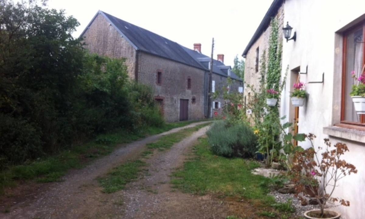 Amfreville Cottage | Gite in Secluded Setting