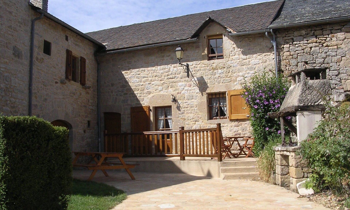 Lavernhe House | Gîte in the heart of the Parc des Grands Causses, typical of the Aveyron region animals welcome