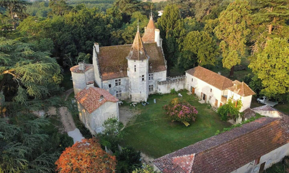 Layrac House | Gite in the heart of Historic residence