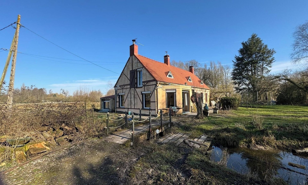 Tilques House | Gîte in the heart of the Tilques marsh (private island) on 1 hectare