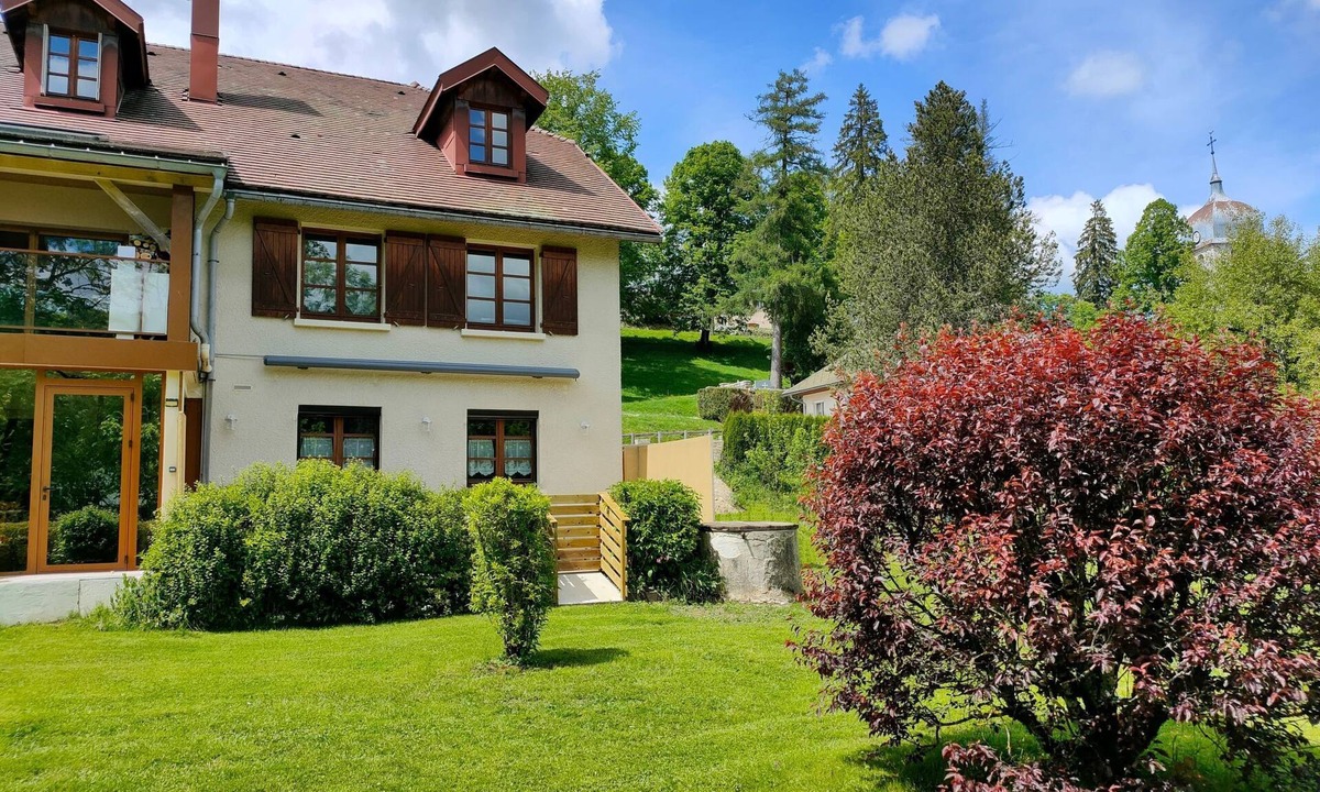 Foncine-le-Haut Apartment | Gite Iris Montagnes du Jura mit Spa Sauna Fluss by Interhome