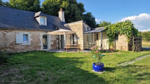 Blaison-Saint-Sulpice House | Gite la Berlotte