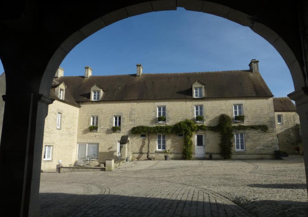 Martragny Apartment | Gite LA CHARRETTERIE