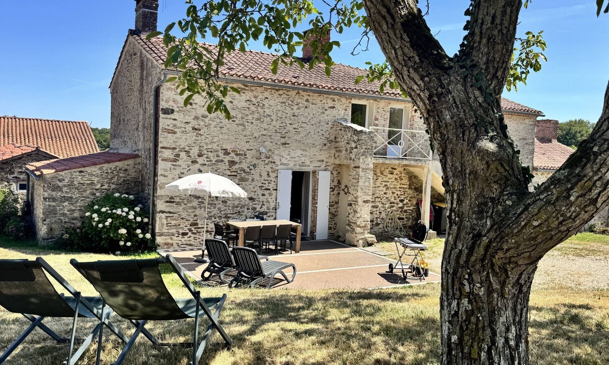 Saint-Julien-des-Landes Ski Chalet | Gite La Dodinière 6 personnes