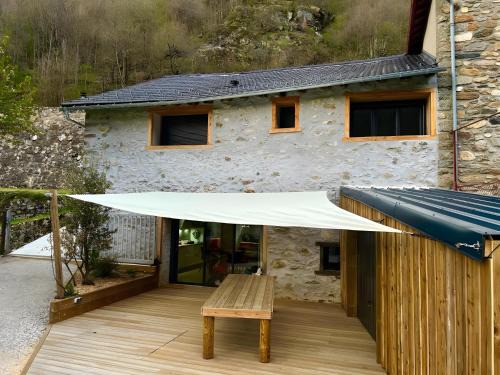 Orgeix House | Gite - La grange Tima