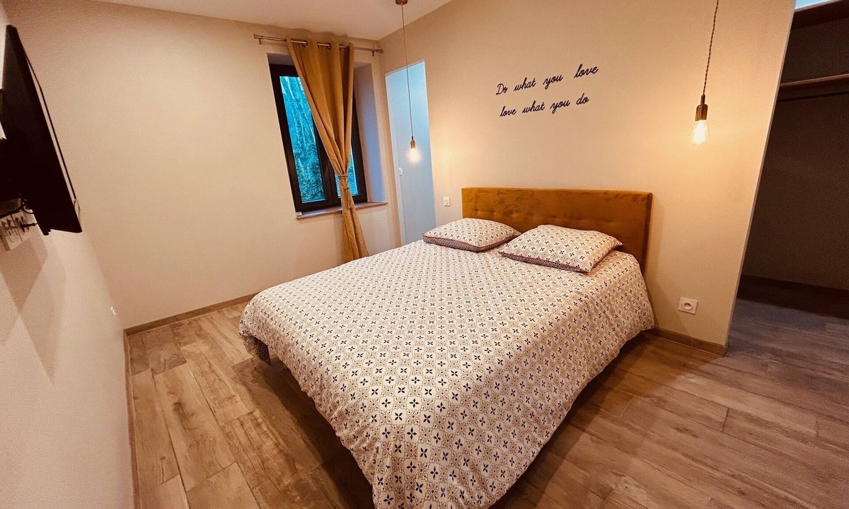 Montolieu House | Gite la Maison du Vigneron with 3 bedrooms