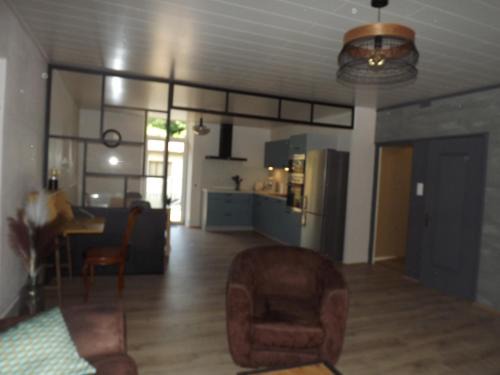 Lods Apartment | GITE LA PETITE ECLUSE EN BORD DE LOUE