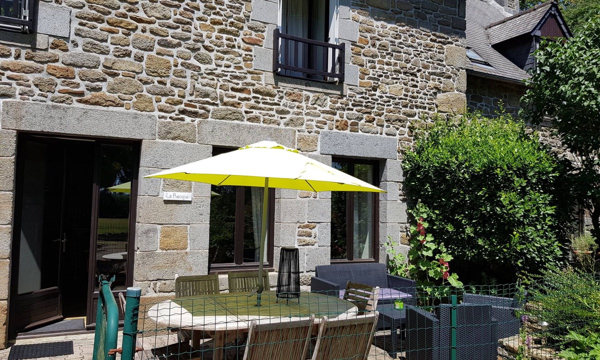 Bonnemain House | GITE LA ROCQUE with swimming pool