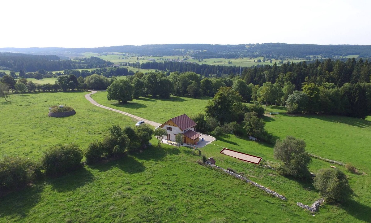Le Barboux House | Gîte 'La Valentine', secluded country house in the heart of nature