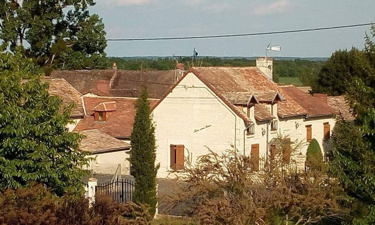 Naintre House | GITE LABEL QUALITE VIENNE ET 2* à 11km Futuroscope "chèques vacances acceptés