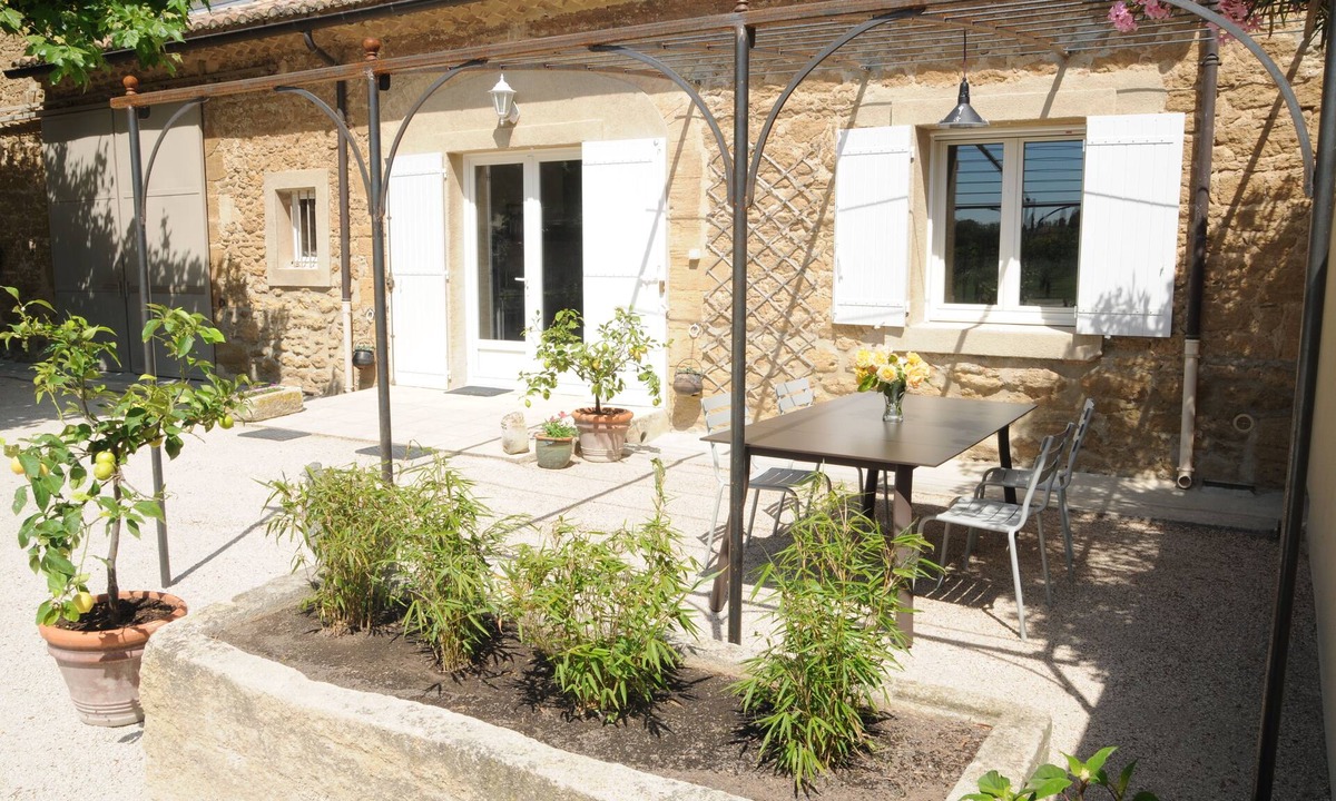 Althen-des-Paluds House | Gite Le 199