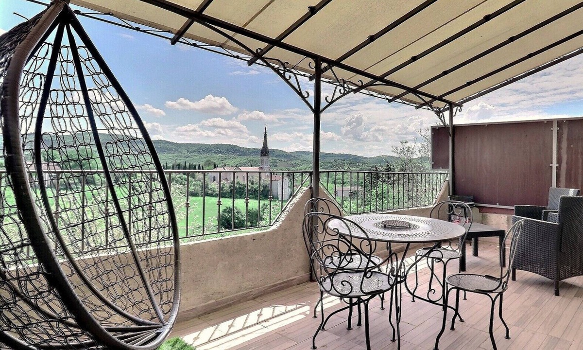 Chauzon Cottage | Gîte “Le Barquetier” with Shared Pool, Wi-Fi, and Air Conditioning