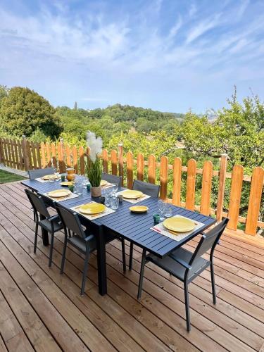 Civry-en-Montagne House | Gite Le Belvédère du Lac