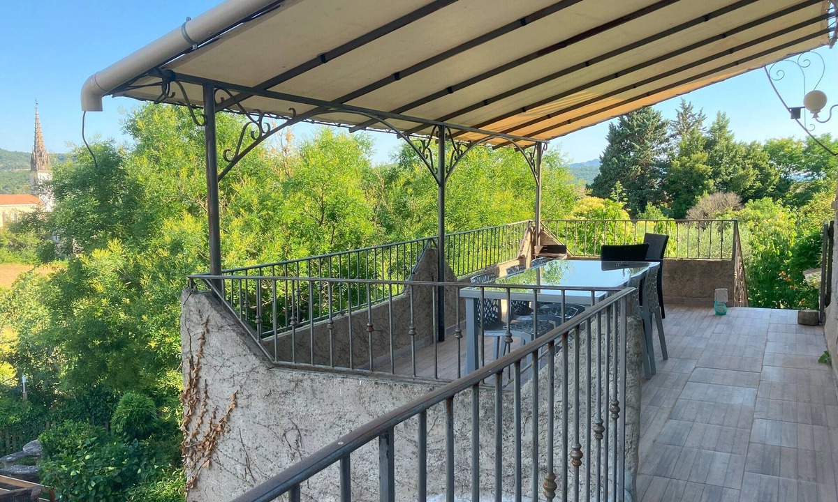 Chauzon Cottage | Gîte “Le Boudenas” with Shared Pool, Wi-Fi, and Air Conditioning