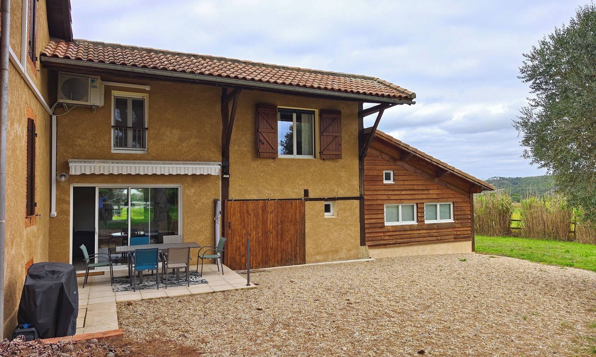 Maleville Cottage | Gite Le Campané with Pool and vieuws Pyreneen