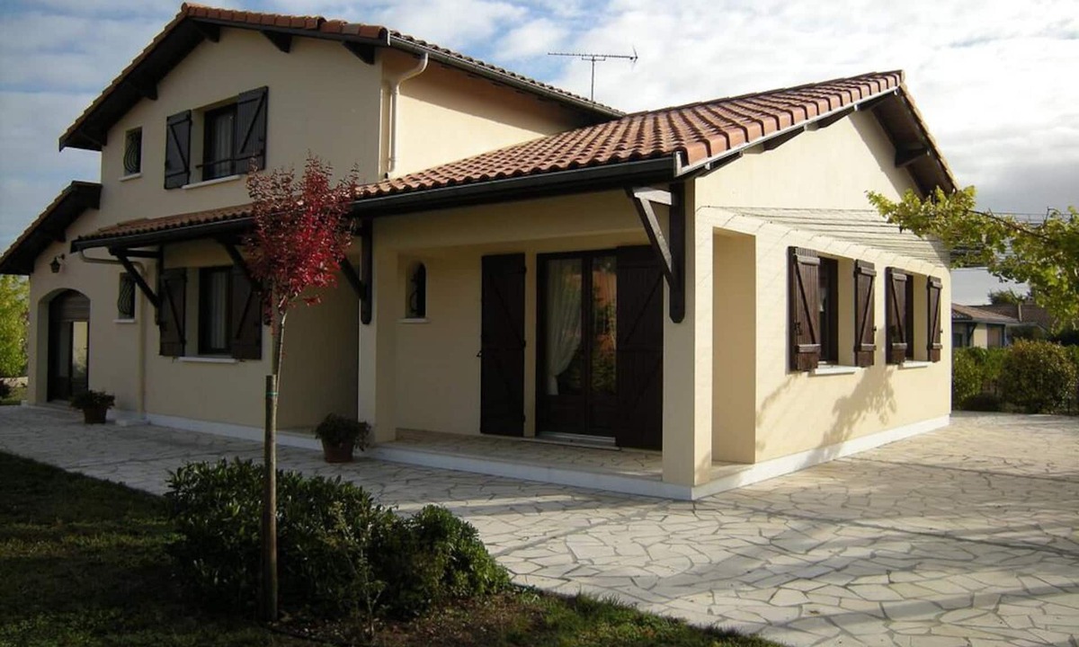 Castres-Gironde House | Gite LE Logis DE LA Perichere
