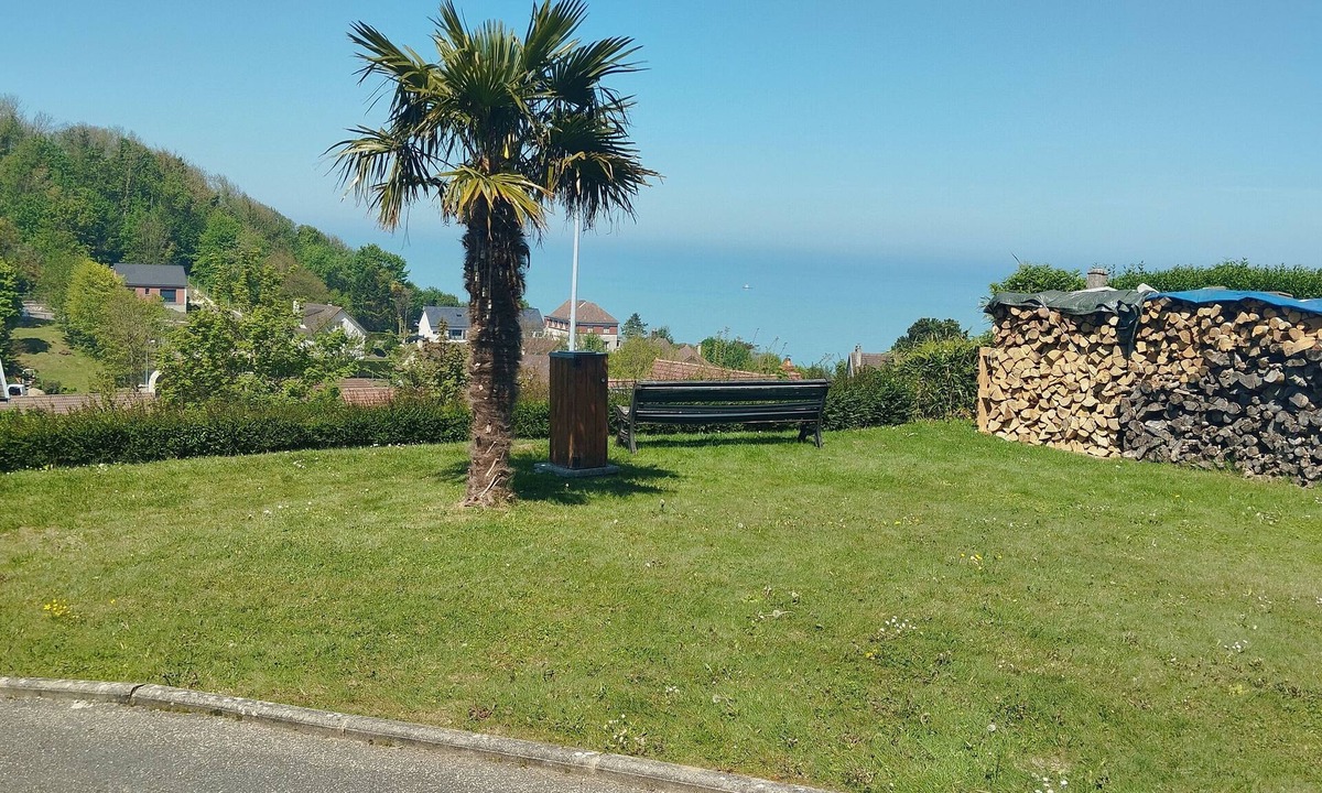 Berneval-le-Grand Apartment | Gite Le Palmier, sea view beach 300 m