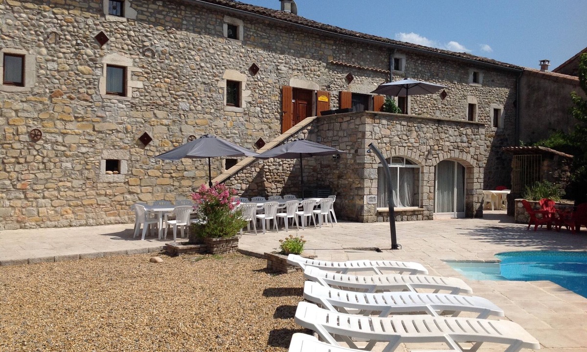 Grospierres House | Gite les cigales in Grospierres, studio gites near vallon pont d'arc