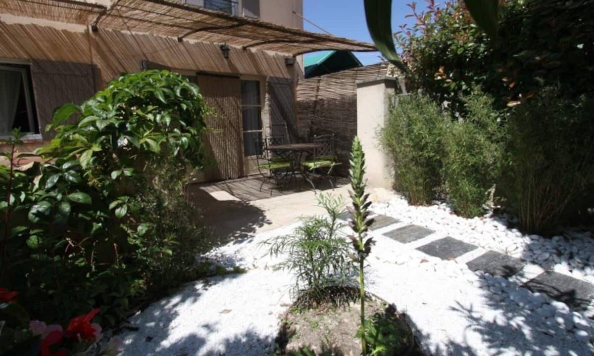 Molleges House | gite les glycines