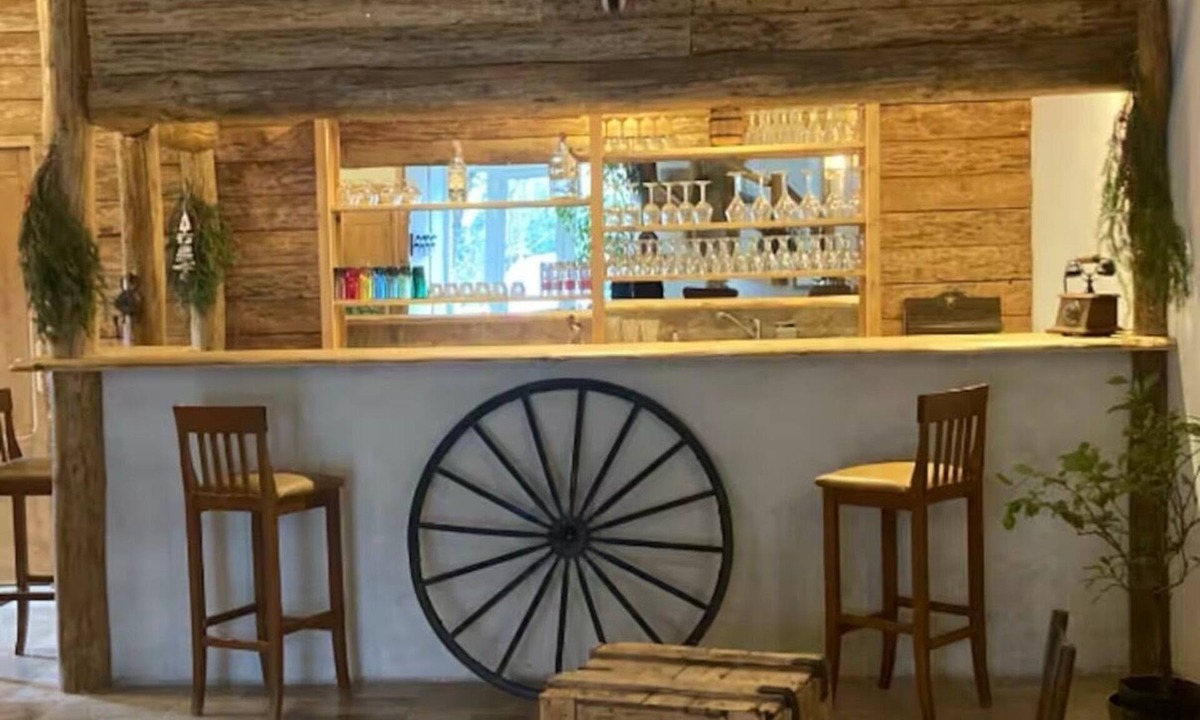 Satillieu House | Gîte Les Vieilles Pierres at the gateway to the forest for families or friends