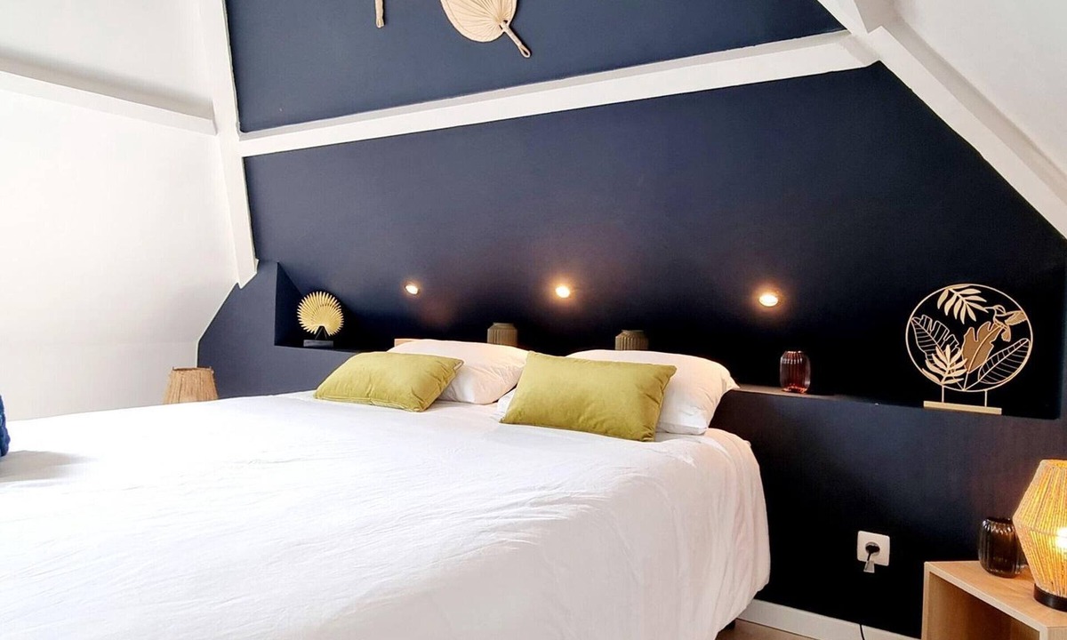 Luzarches Cottage | Gite Luzarches, 2 bedrooms, 4 persons