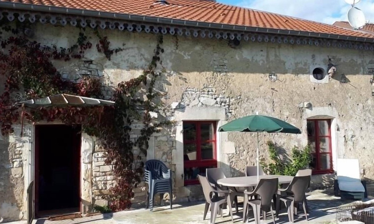 Mauvages Cottage | Gite Mauvages, 2 bedrooms, 6 persons