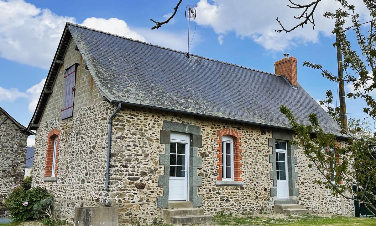 Astille House | Gite Meublé en Campagne
