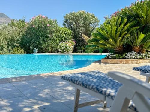 Carros Apartment | Gite Mireille