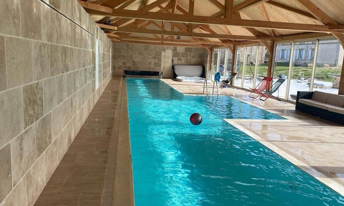 Montmarault Cottage | Gite Montmarault, 1 bedroom, 2 persons