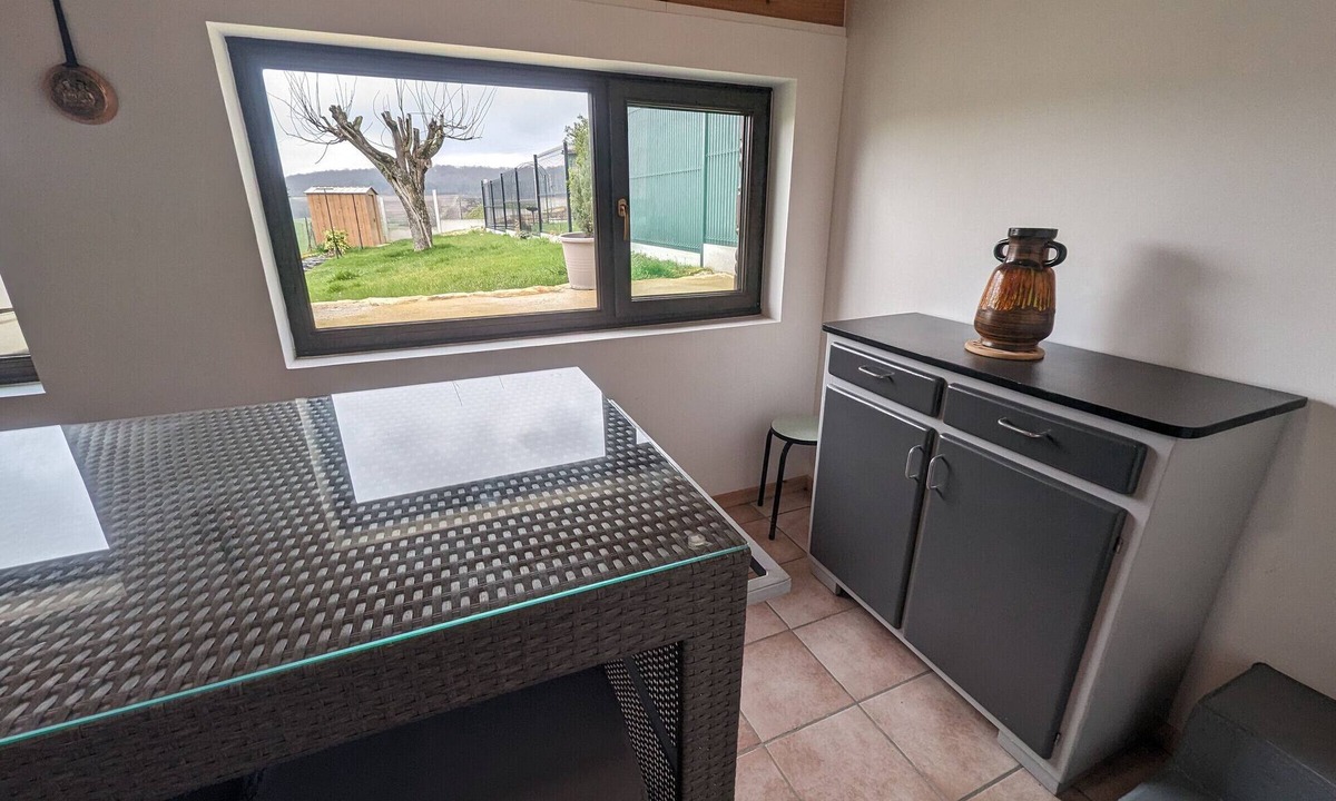 Montot-sur-Rognon Cottage | Gite Montot-sur-Rognon, 2 bedrooms, 4 persons