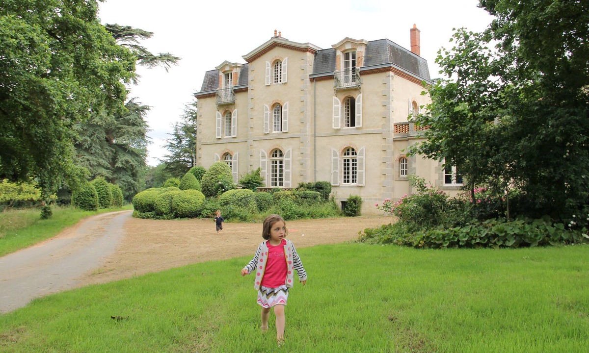 Le Pin House | Gite near Puy du Fou in the classified park of Roches Blanches