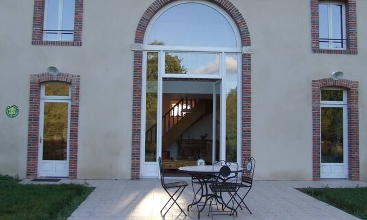 Ouzouer-sur-Trezee Cottage | Gite Ouzouer-sur-Trézée, 3 bedrooms, 8 persons