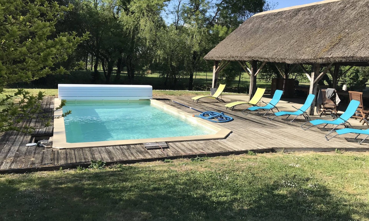 Soullans Apartment | Gite Piscine Privée a la Campagne 10 min des Plages