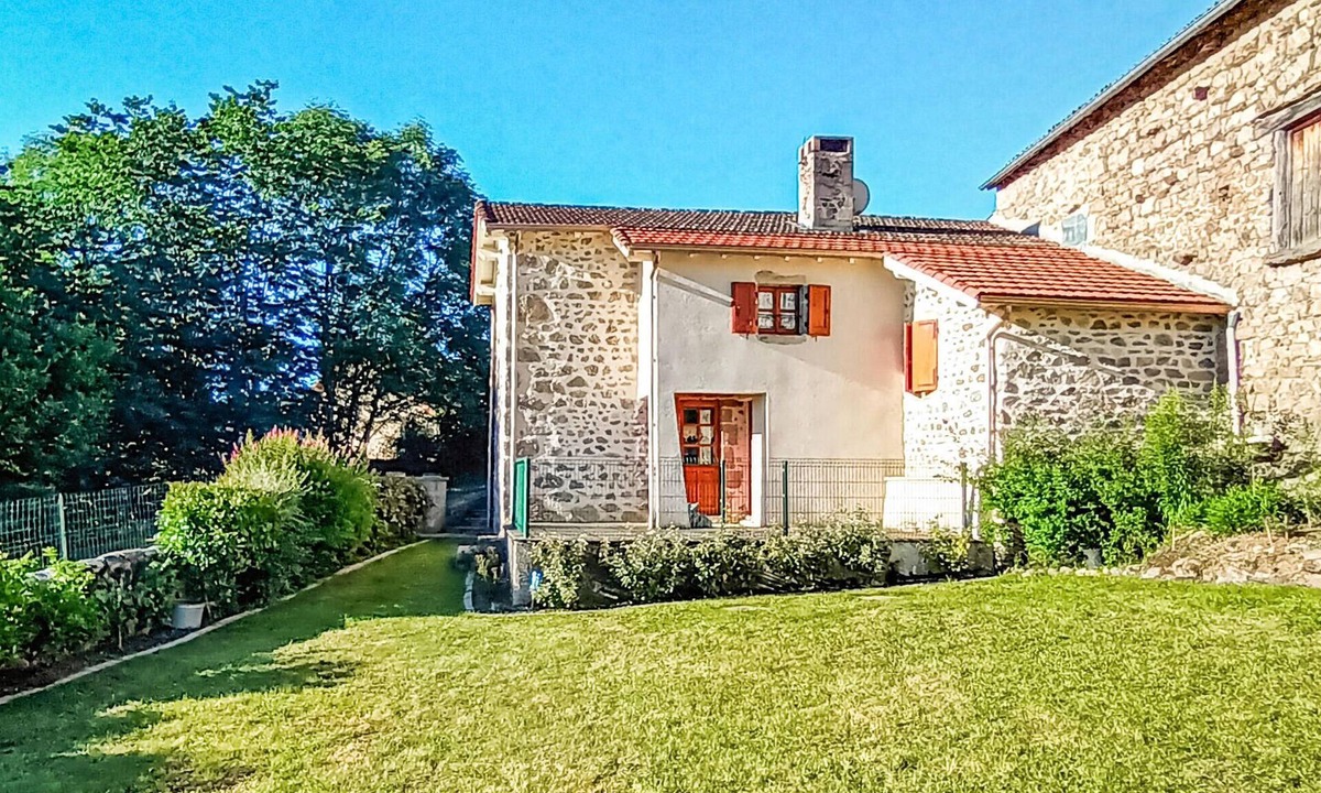 Saint-Pal-de-Senouire House | Gite rural Le Couvent