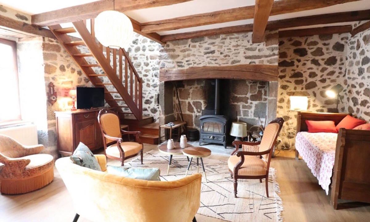 Saignes Cottage | Gite Saignes, 2 bedrooms, 4 persons