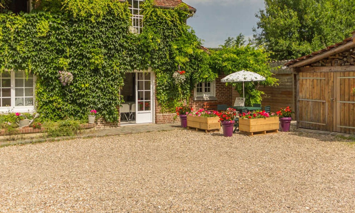 Saint-Saens House | Gite Saint-Saëns, 2 bedrooms, 4 persons