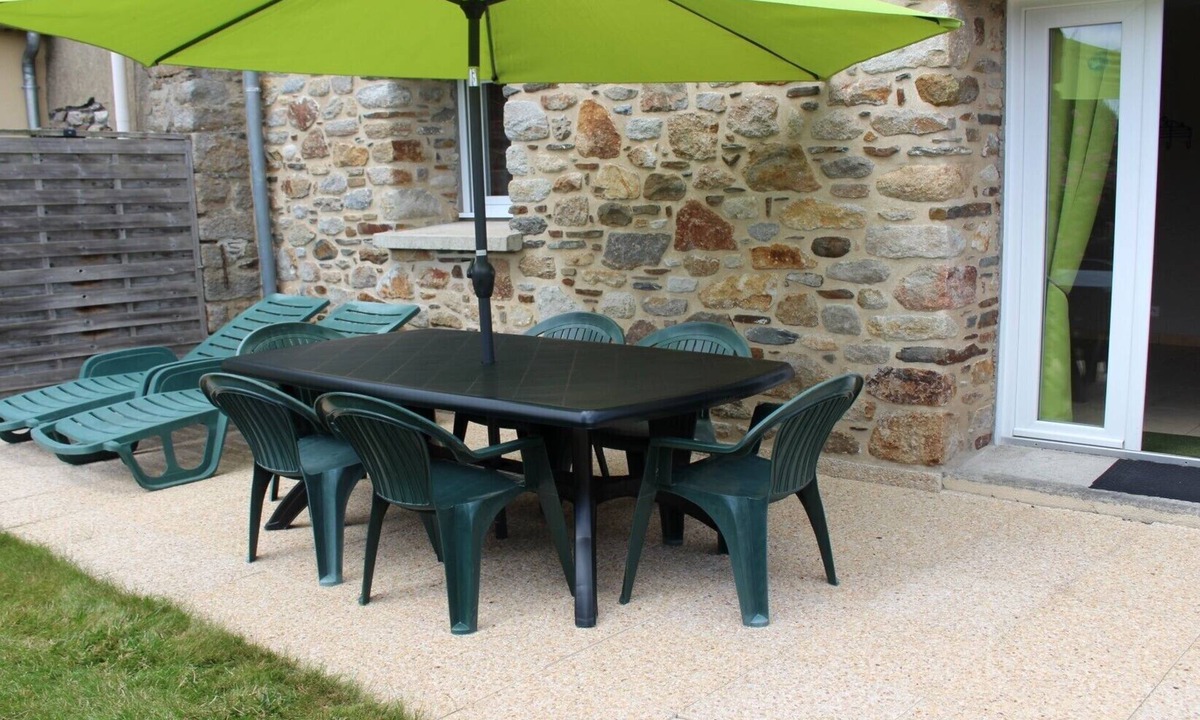 La Fresnais Cottage | Gîte TI GWER in old farmhouse, bay of Mont-St-Michel