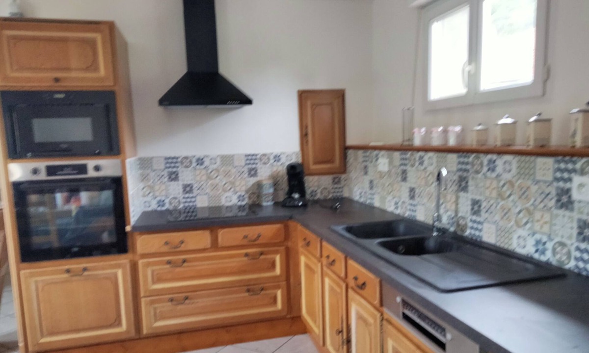 Fontaine-sur-Somme House | Gite with beautiful, secure exterior.