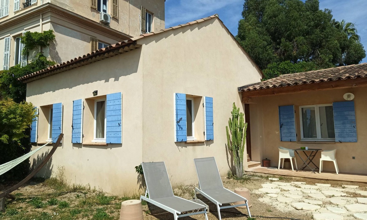 Fabron Cottage | Gite with swimming pool and closed parking