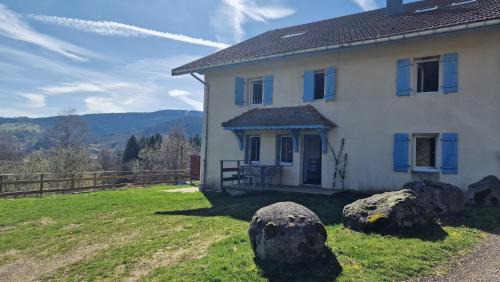 Fresse-sur-Moselle Apartment | Gitedaval Le Petit Hangy