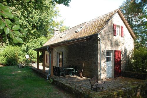 Saint-Julien-aux-Bois House | Gites Chateau le Bois