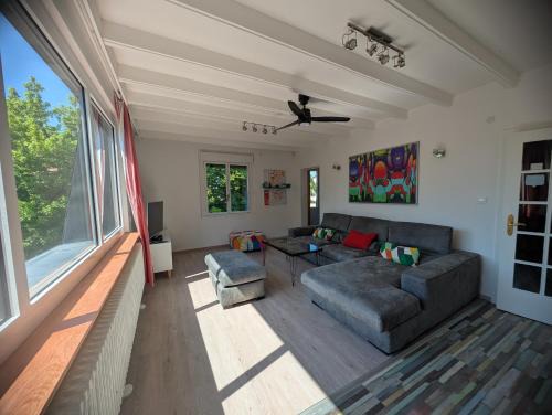 Plantieres Queuleu House | Gites Chemin des Vignerons