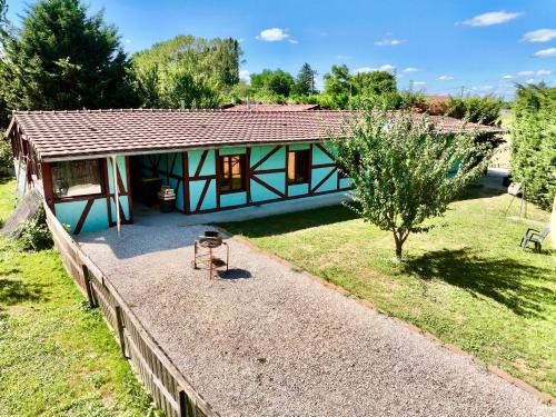 Montpont-en-Bresse House | Gites de la Pyramide