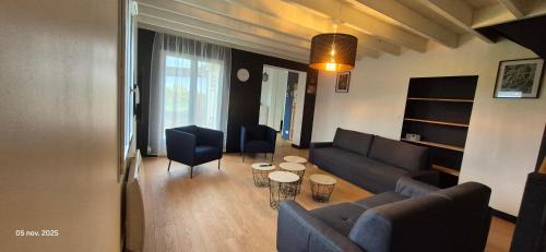 Blaslay Apartment | Gites Le Saint Martin Le Convivial 6-8 people
