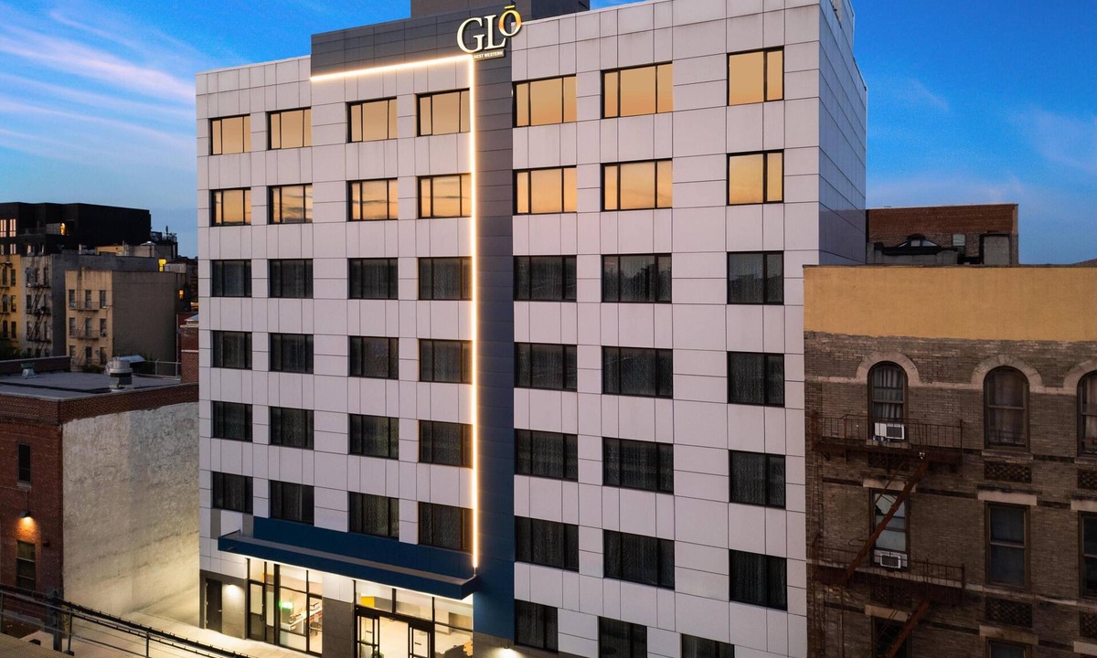 West Bronx Hotel | GLō Best Western Bronx NYC
