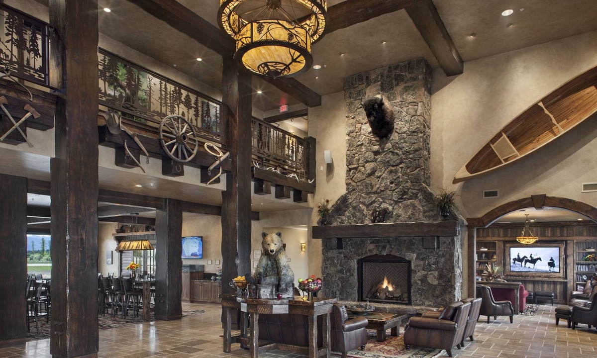 Kalispell Hotel | Glacier International Lodge