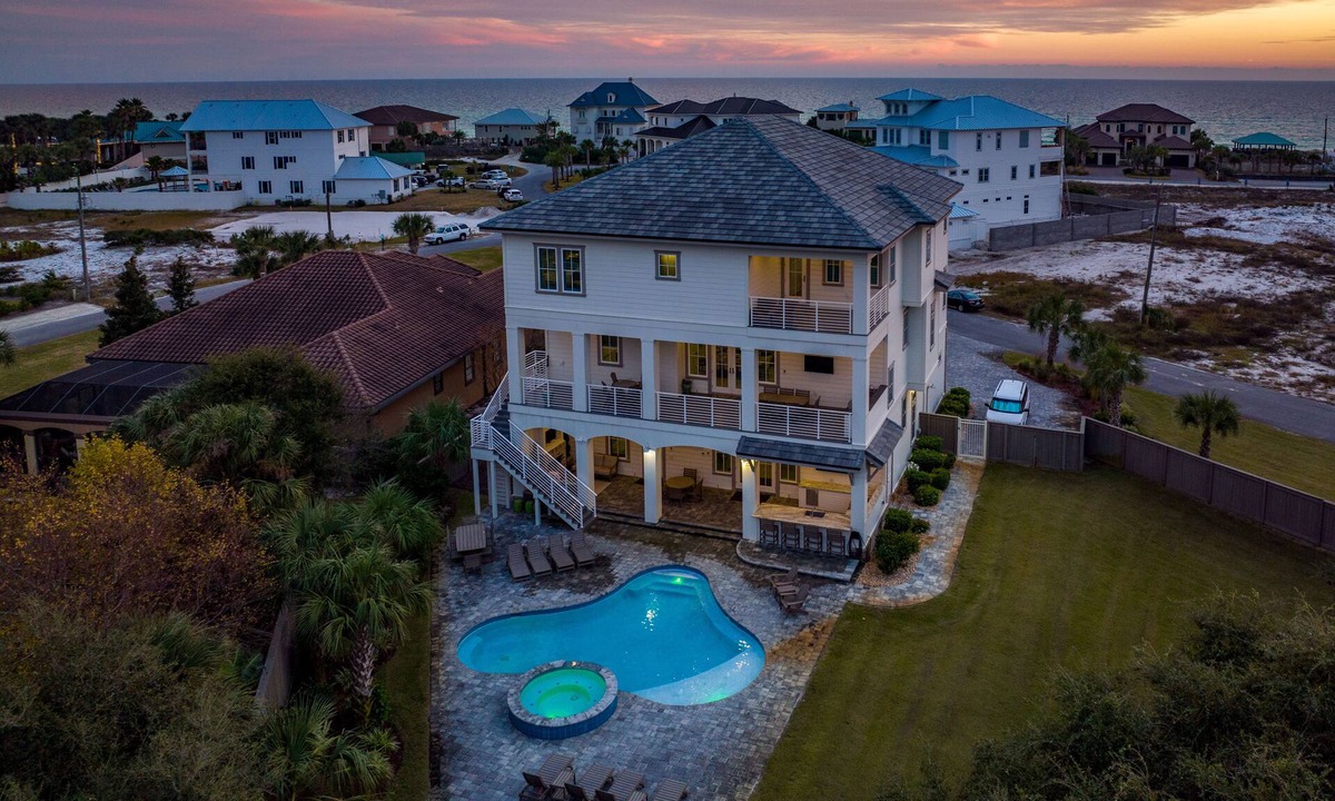 Gulf Pines House | Glam Clam*Opulent*Pool+Spa*Elevator*GolfCart*5Kings