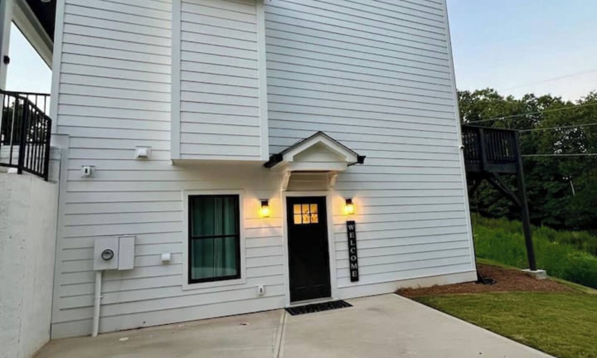 Gainesville House | Glamorous Hideaway