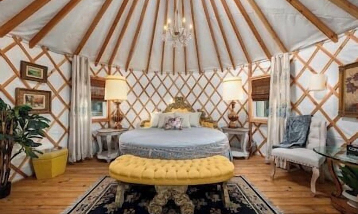 Woodway Apartment | Glamour in the Wild - Unit #3