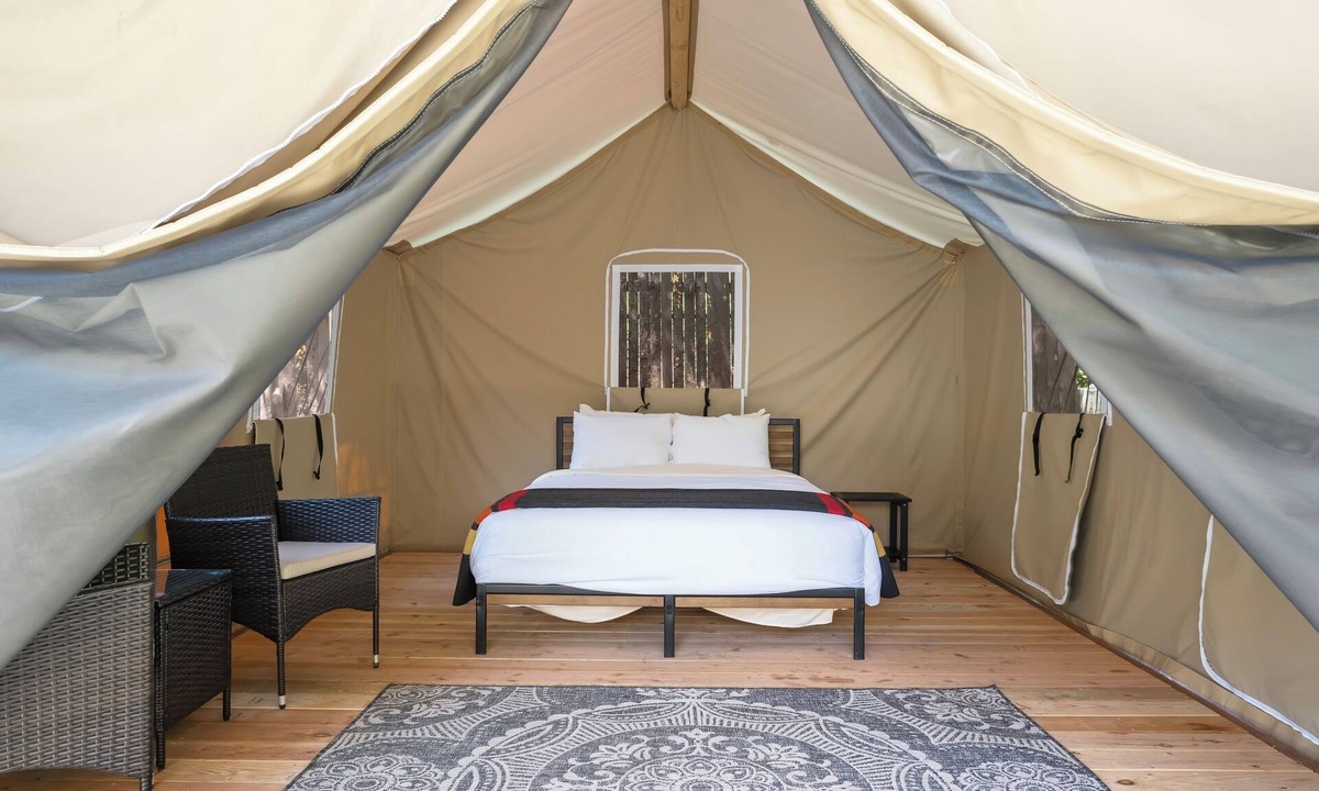 Poudre Park House | Glamp 6- Black Bear